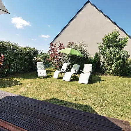 4 Bedroom Cozy Home In Port-En-Bessin-Huppain Exterior photo